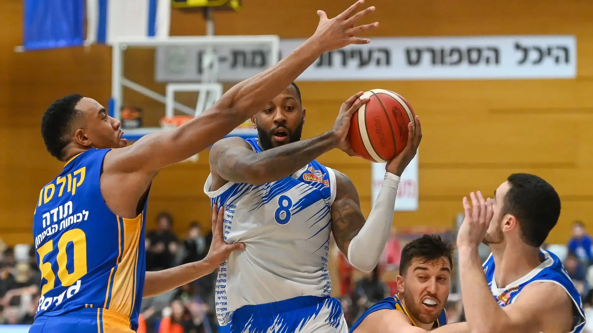 אייזיאה מיילס, שחקן מכבי עירוני רמת גן