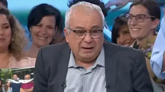 אמנון לוי נפרד בדמעות בשידור מרשת 13 ואנשי הערוץ נפרדים ממנו, 29 בפברואר 2024