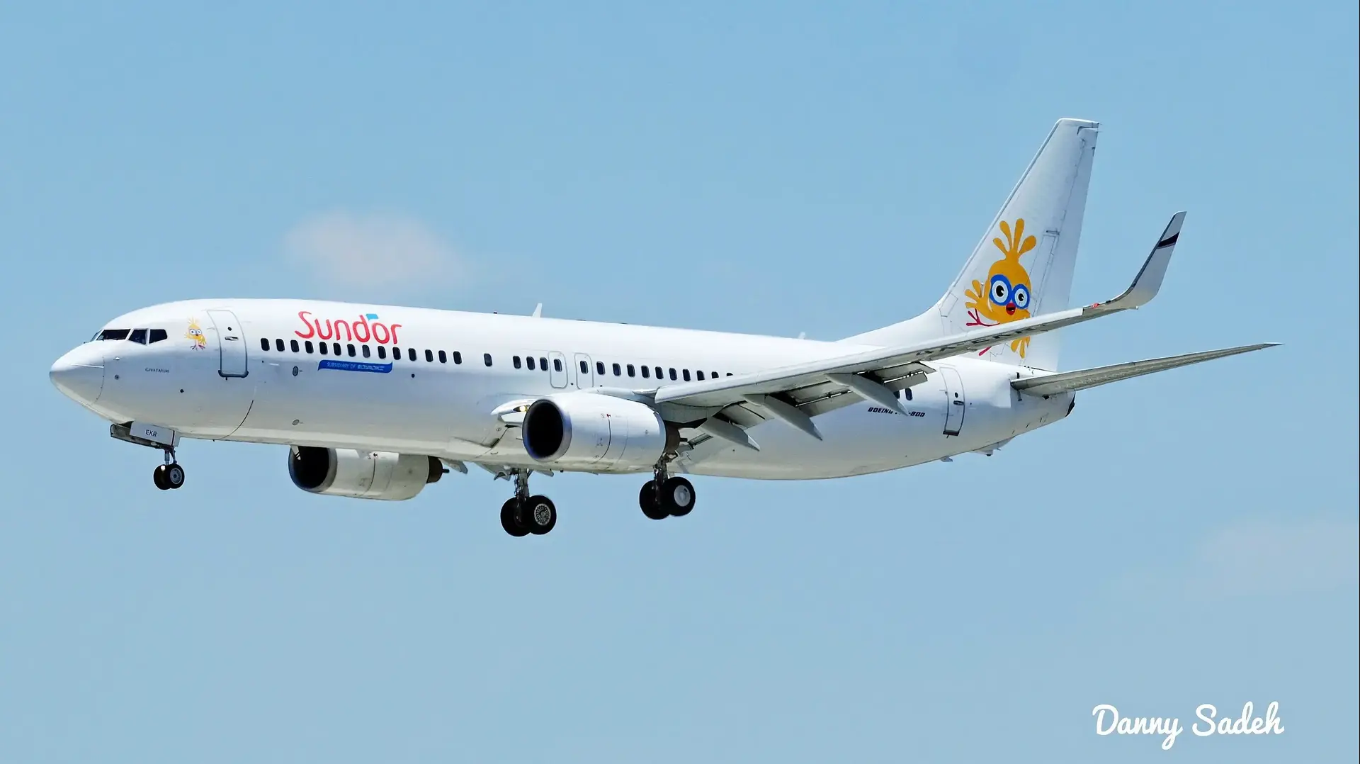 מטוס 737-8 של סאן דור מטוס 737-8 של סאן דור