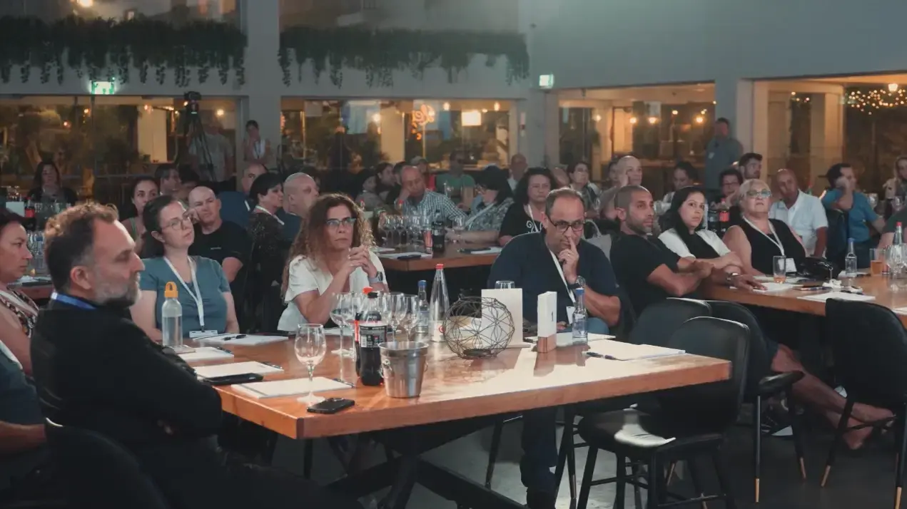 כנס דיירים שנערך בחולון
