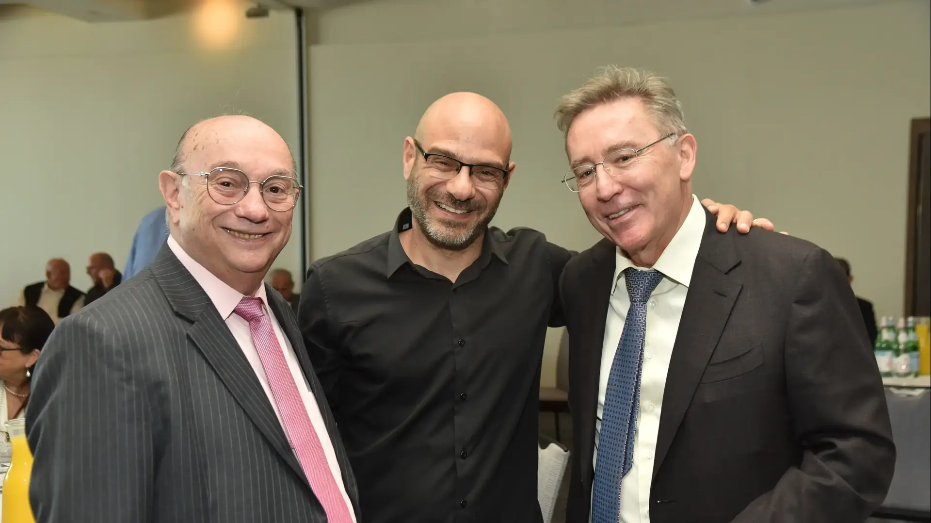 משמאל לימין: גדעון המבורגר יו"ר לשכת המסחר ישראל-שוויץ-ליכטנשטיין, אוהד חמו ואורס בכור שגריר שוויץ בישראל