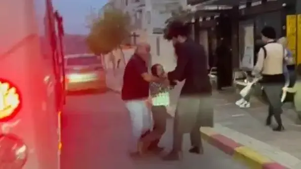 נהג חברת קווים תועד גורר ילד בביתר עילית