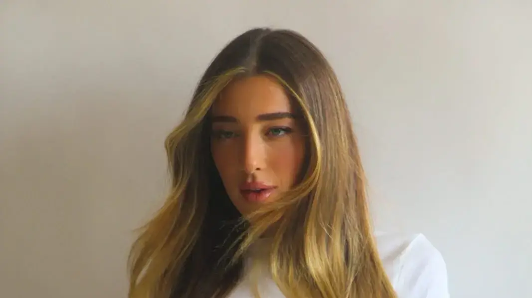 אן זיוי סלוגי הלבשה תחתונה