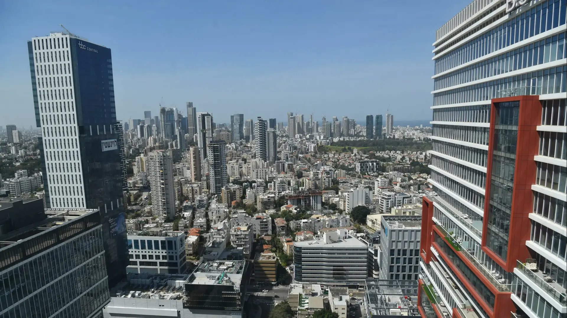 בניינים במרכז בני ברק