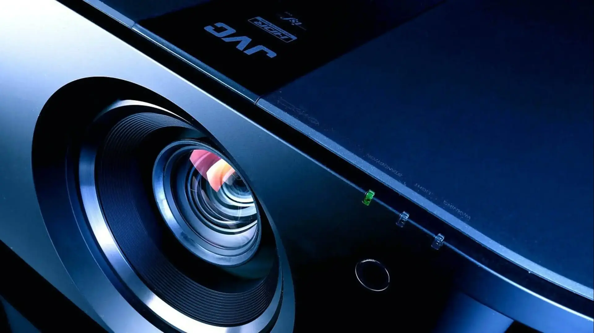 מקרני היוקרה של המותג JVC JAPAN המיובאים לישראל על ידי חברת גלובאל סאונד