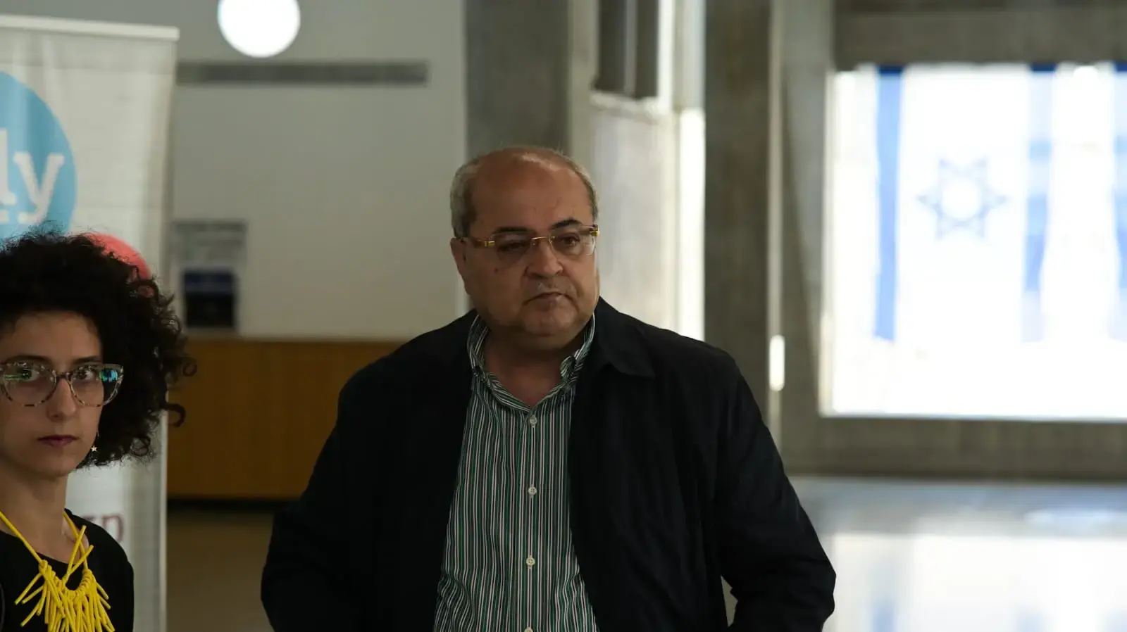 אחמד טיבי בדיון הארכת מעצר לשוטר שירה ביעקוב טוחי, בימ"ש השלום תל אביב, 21 באפריל 2024