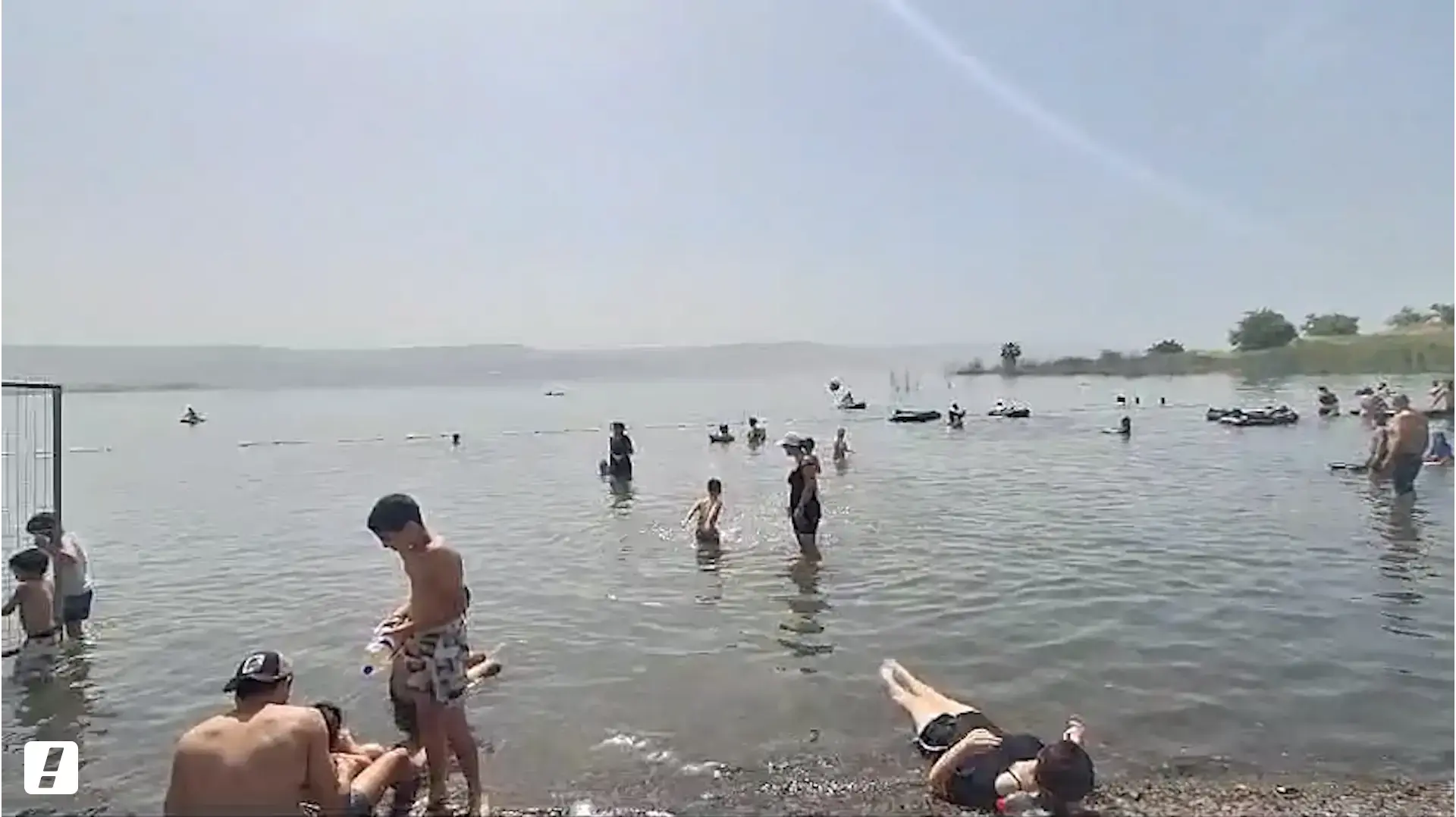 שרב בחוץ: המטיילים מציפים את הכנרת בחול המועד