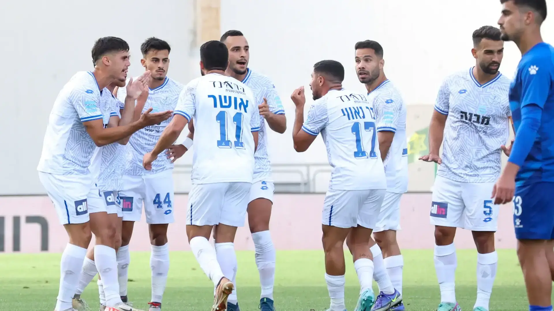 שחקני הפועל פתח תקוה