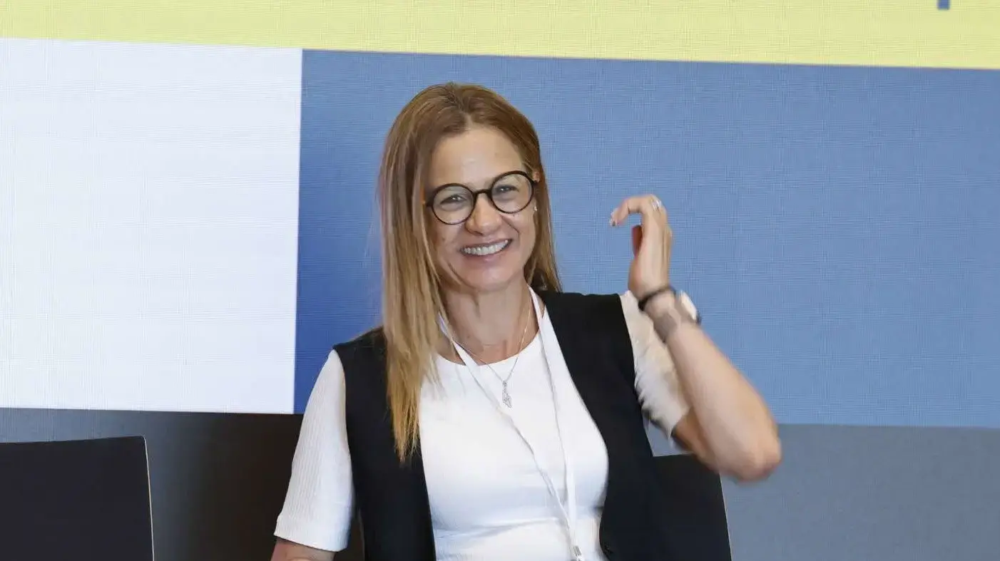ורד אביטן, סמנכלית החטיבה הקמעונאית בבנק מרכנתיל בפורום HighFA של בוגרי אוניברסיטת חיפה