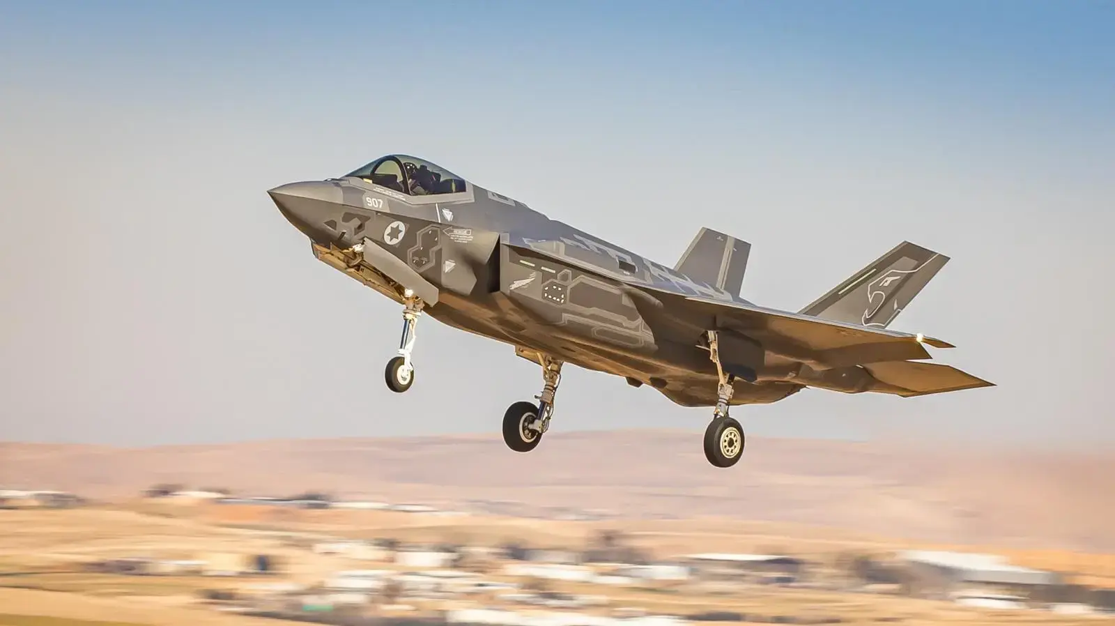 מטוס ה"אדיר" F35