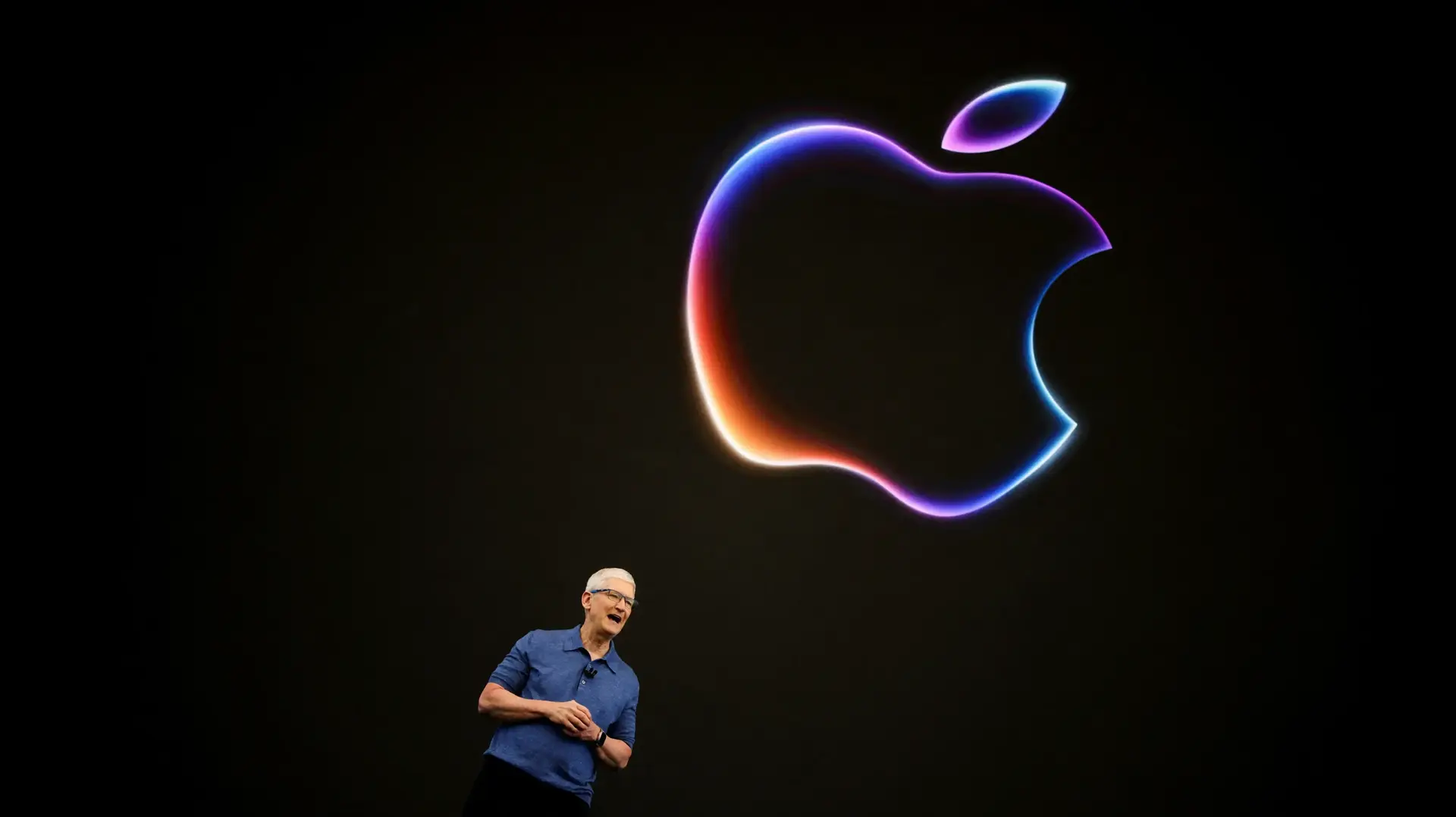 טים קוק בפתח אירוע WWDC 2024