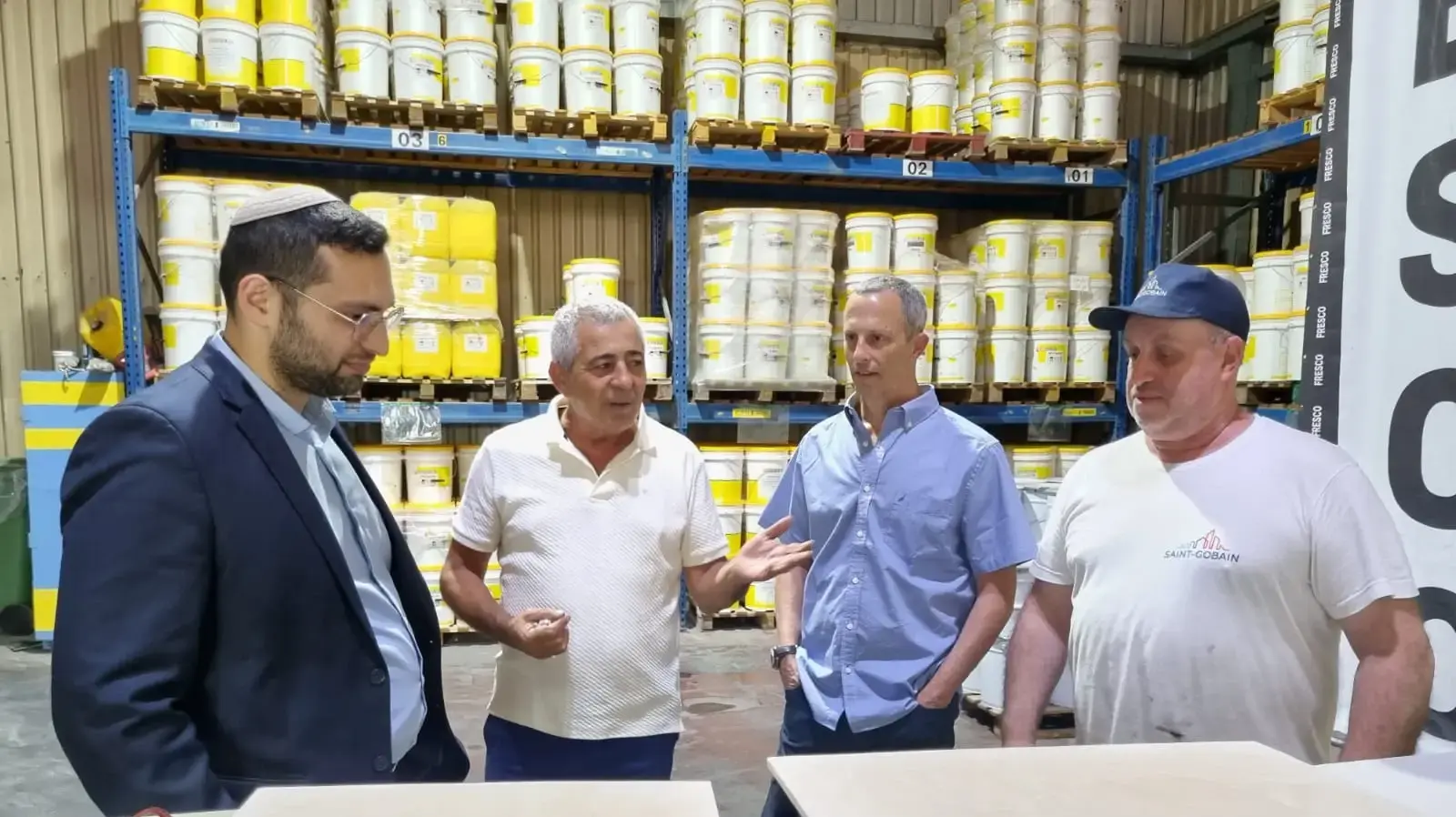 השר וסרלאוף במפעל פרסקו במפלסים