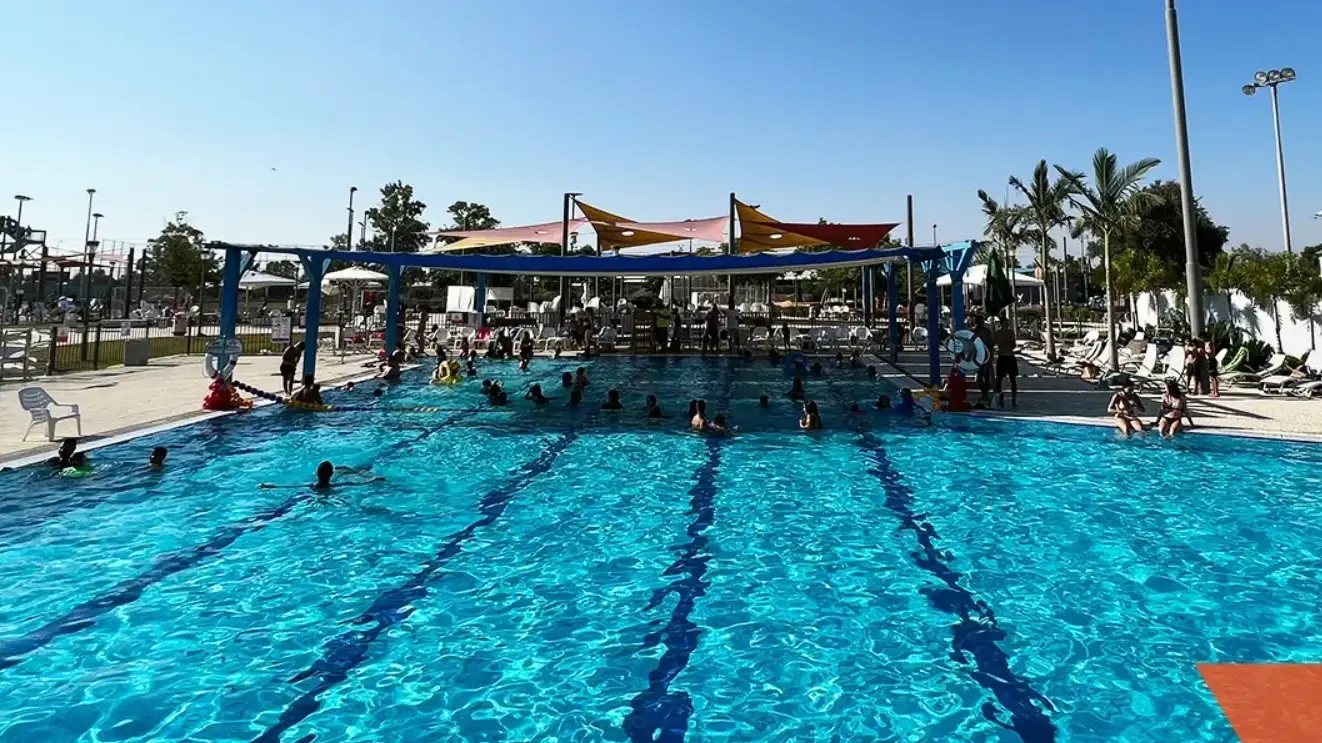הקאנטרי באופקים