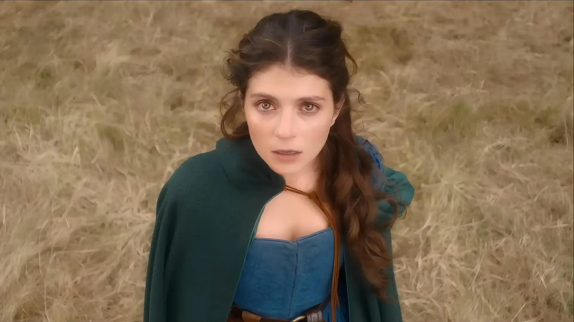אמילי ביידר בסדרה "ליידי ג'יין שלי" (My Lady Jane)