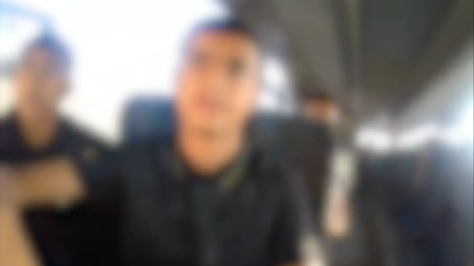 מסיע תלמידים למרות שמעולם לא הוציא רישיון