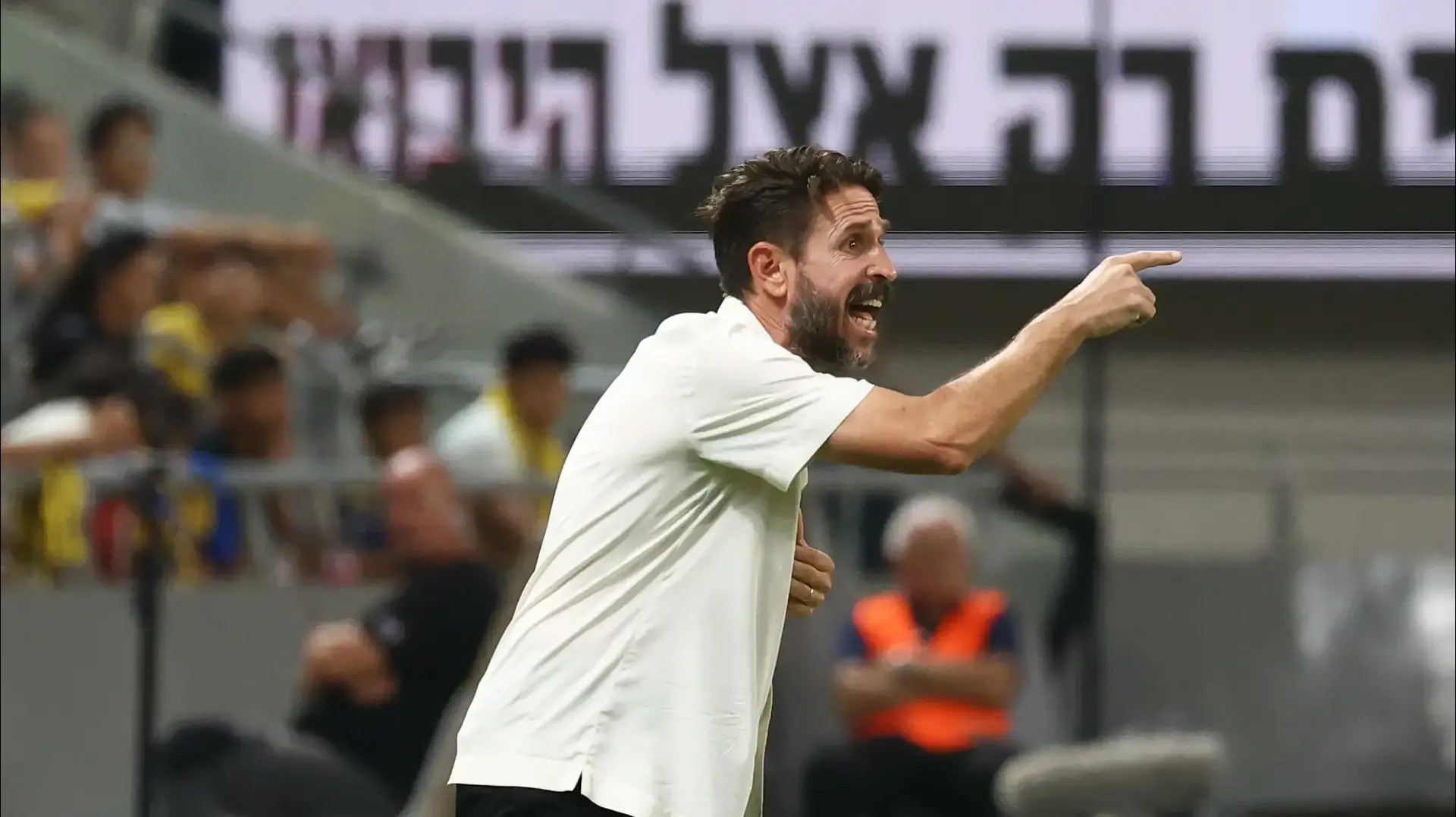 דן רומן מאמן מכבי פתח תקוה דן רומן מאמן מכבי פתח תקוה
