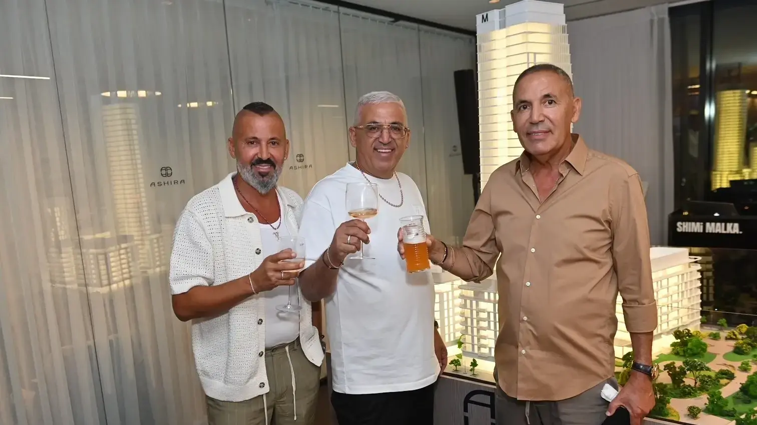 מימין אלי ג'קי ויורם אביסרור.
