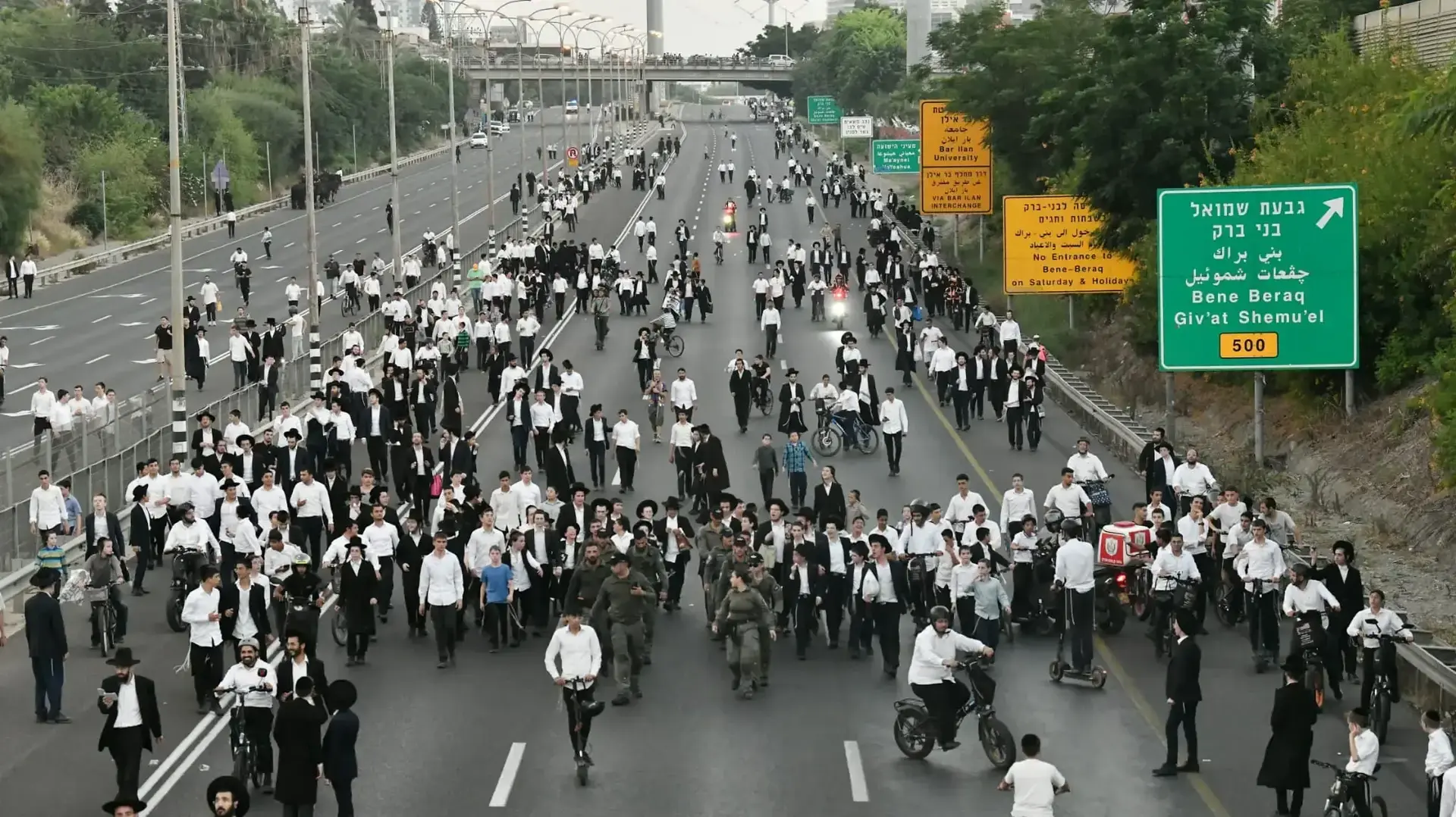 הפגנה של החרדים הקיצוניים בכביש 4, גהה .