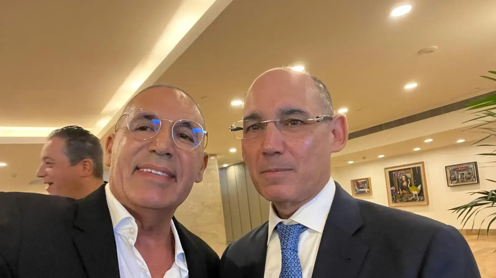 פרופ אמיר ירון ואלי אביסרור