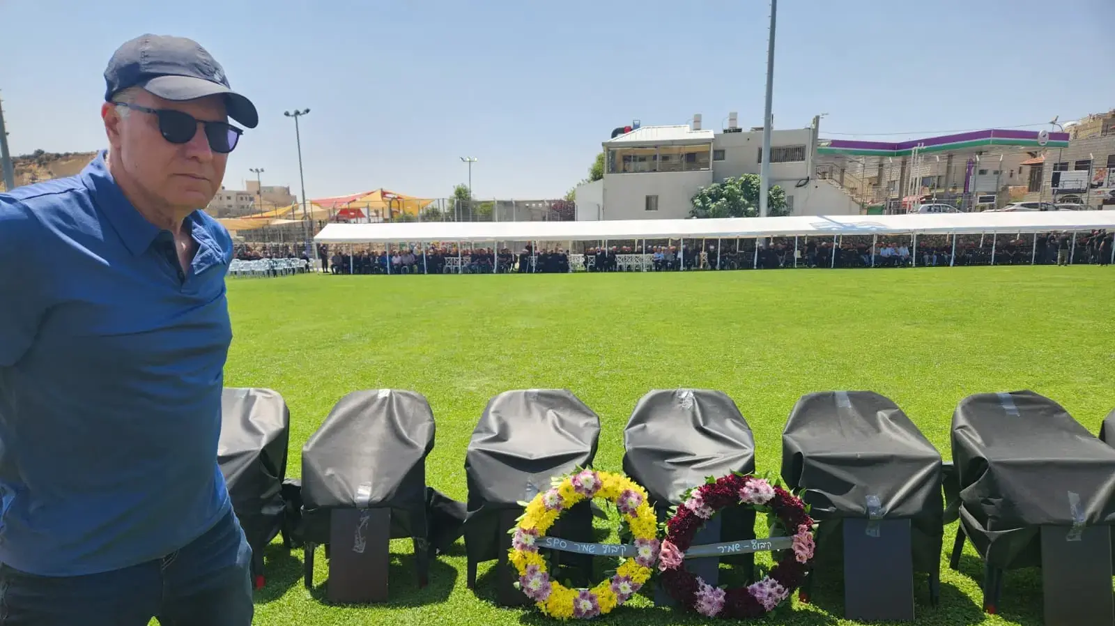קבלת פנים למנחמים עם הלווית הילדים הדרוזים שנהרגו מפגיעת טיל במגרש כדורגל, מג'דל שמס, 28 ביולי 2024