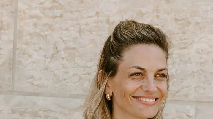 עדי עזרוני