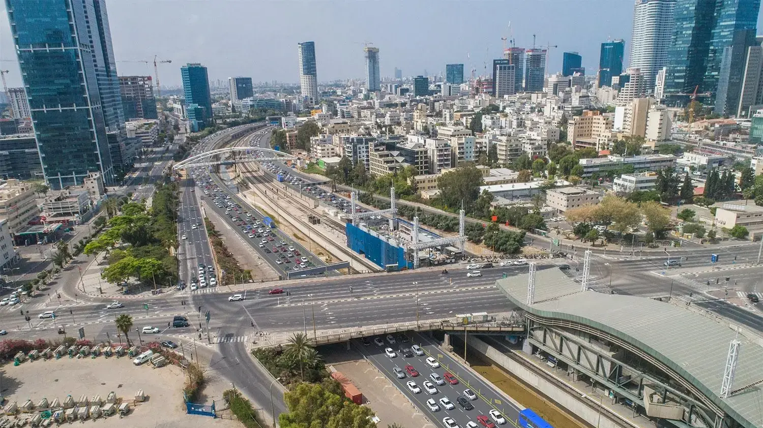 הדמייה: מחלף השלום לאחר השלמת הנתיבים המהירים