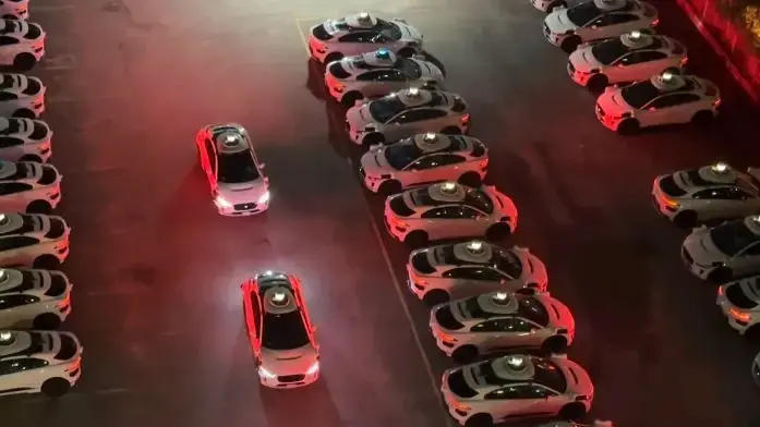הרכבים האוטונומיים של Waymo