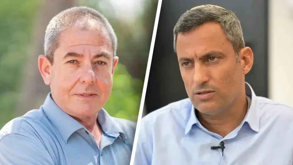 אש עיריית שדרות אלון דוידי ומ"מ ראש מועצת שער הנגב יוסי קרן.