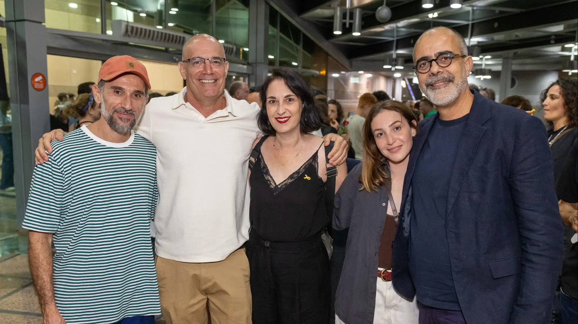 ידידי תאטרון באר שבע עם השחקנים