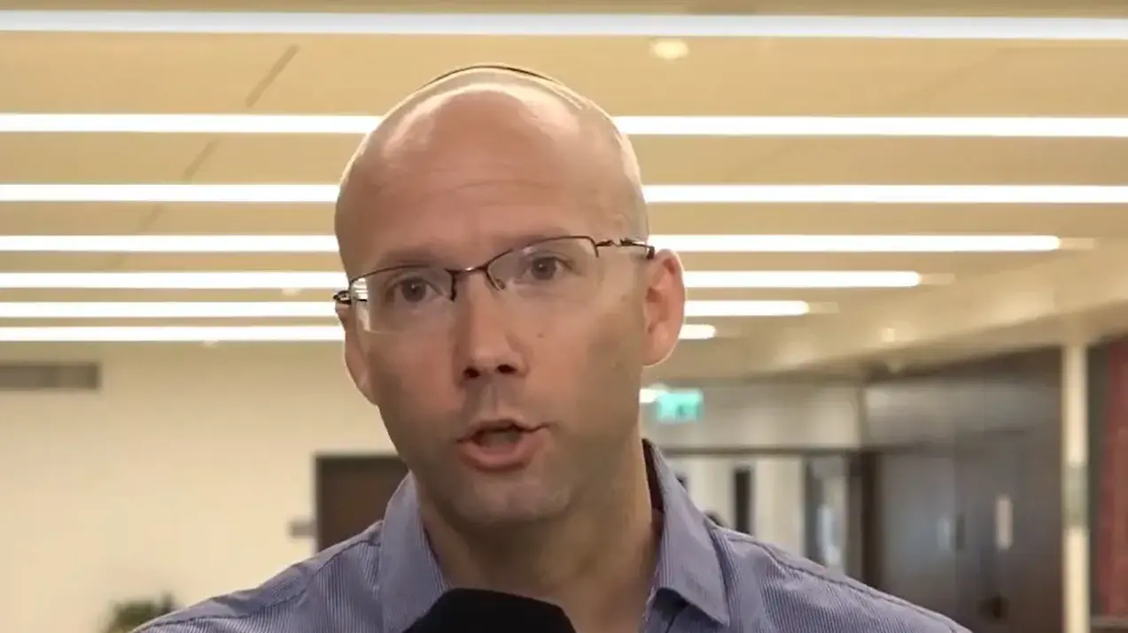 זאב קם