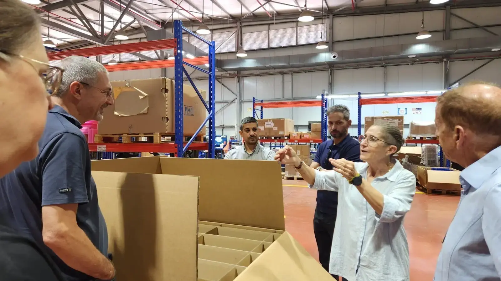 הסיורים שחושפים את התעשיינים לספקים