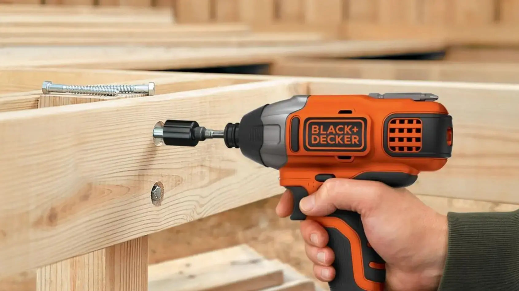 מברגה של Black+Decker