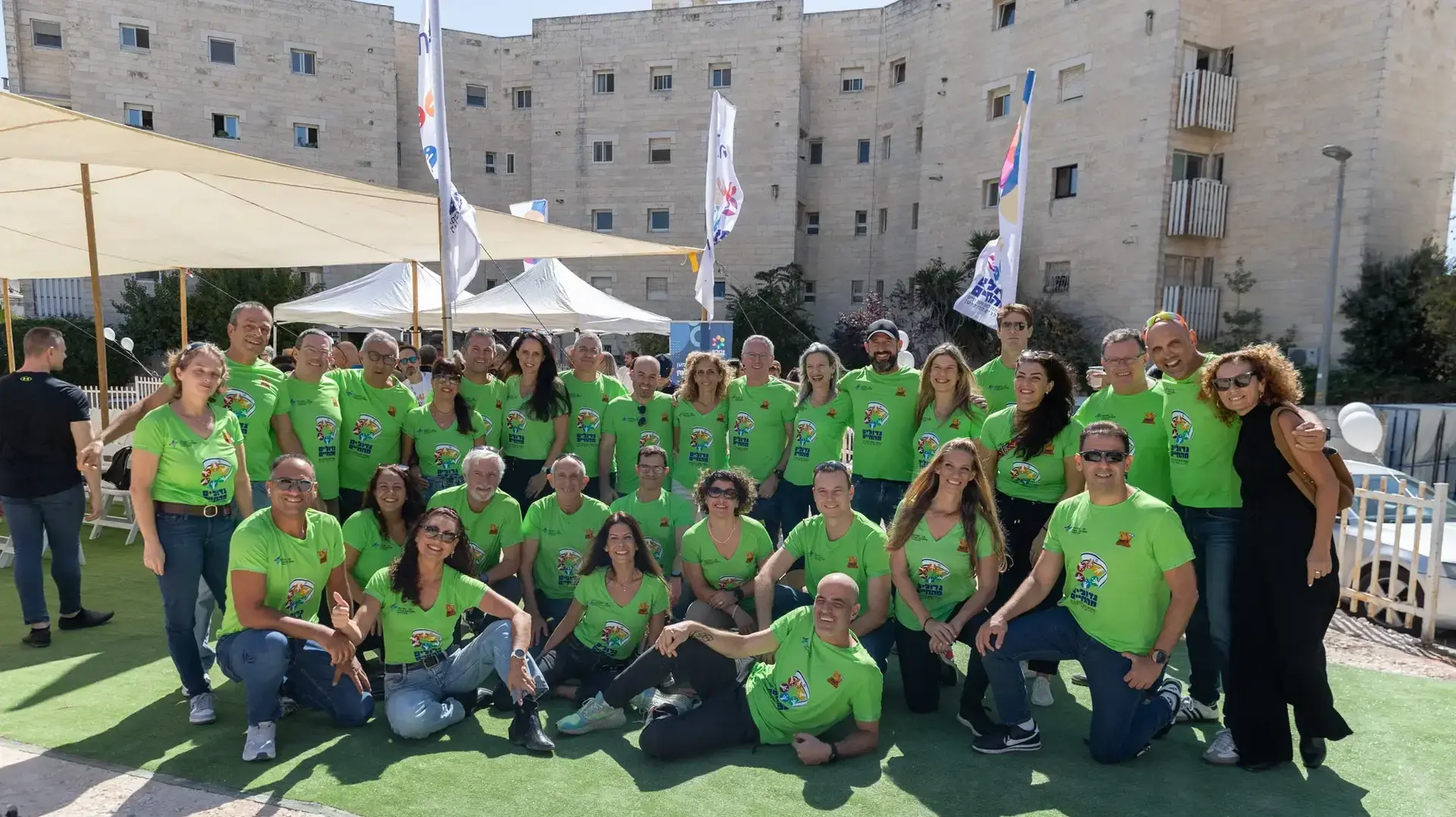 חברי נבחרת טאף מאדרס בטקס הנחת אבן הפינה לגן החלומות בירושלים