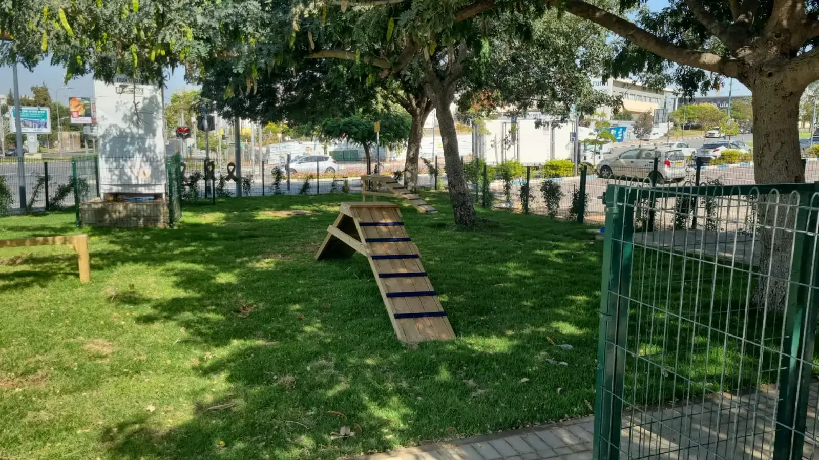 גינת כלבים חדשה בקריית אונו