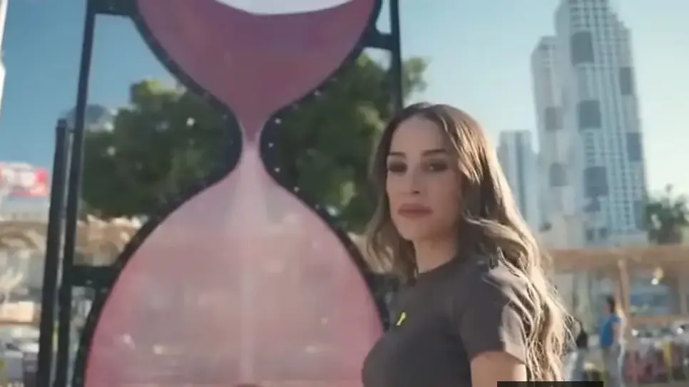 וכשניפגש דנה לפידות וכשניפגש דנה לפידות