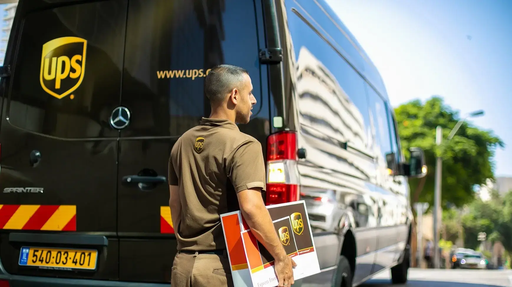UPS