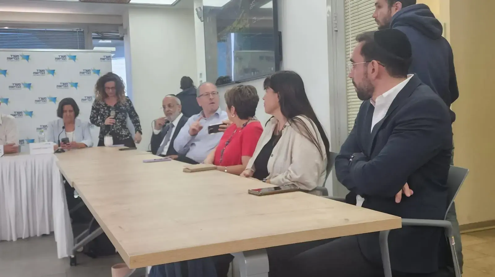 חברת ועדת סל הבריאות.