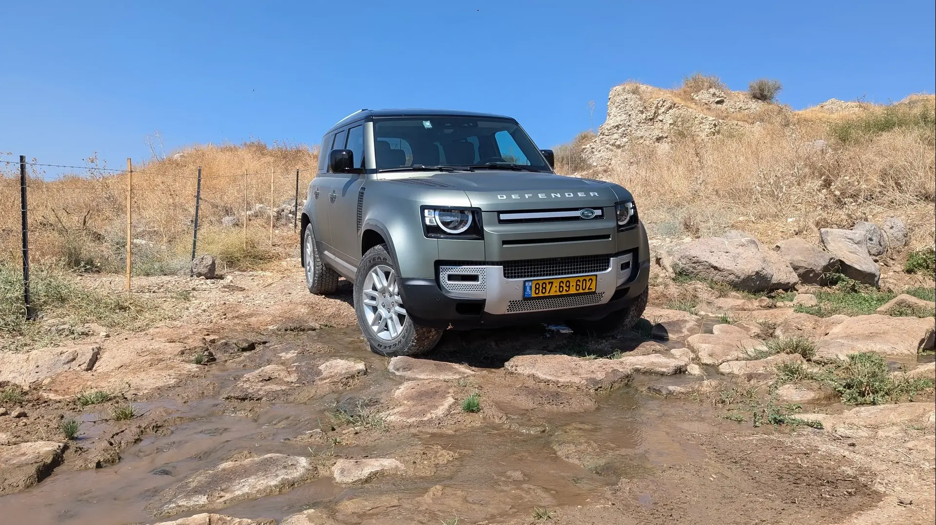 לנד רובר דיפנדר D200S