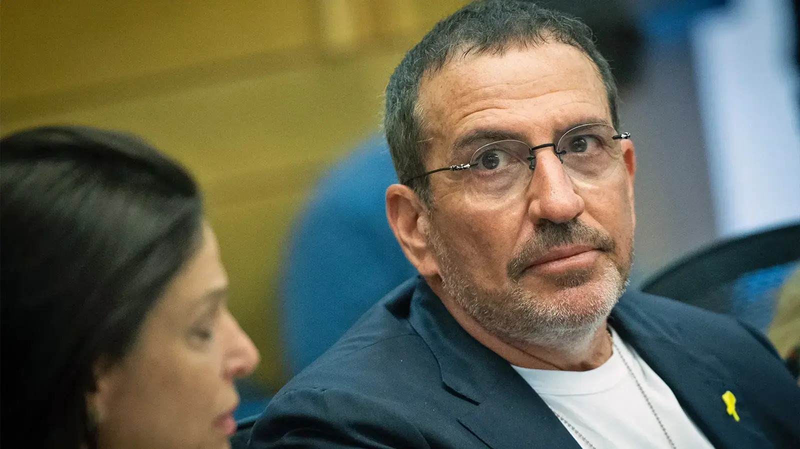 איש העסקים הישראלי אייל ולדמן נואם בלובי לזכר קורבנות טבח רעים בכנסת, ירושלים.
18 במרץ 2024