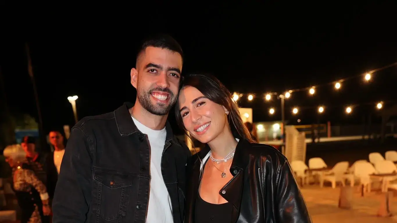 ליאל אלי ובעלה שי במסיבת האירוסין של קים אור אזולאי ויפתח זיו