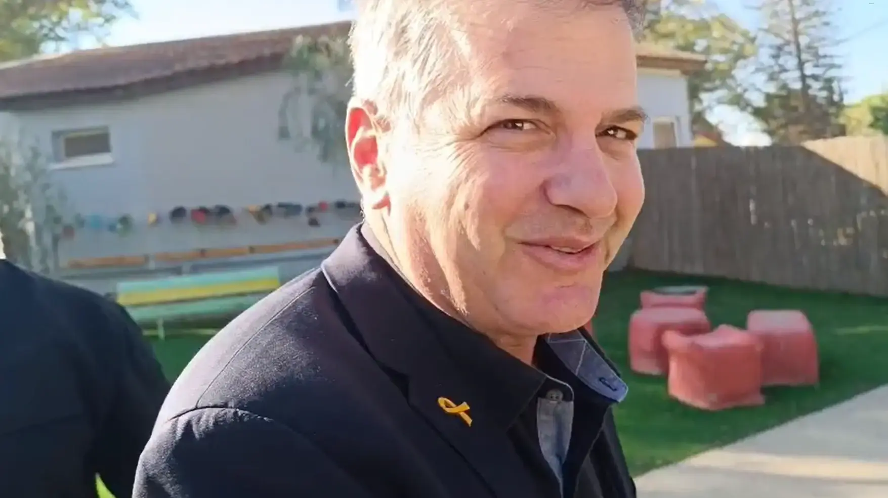 השר קיש בחצרים