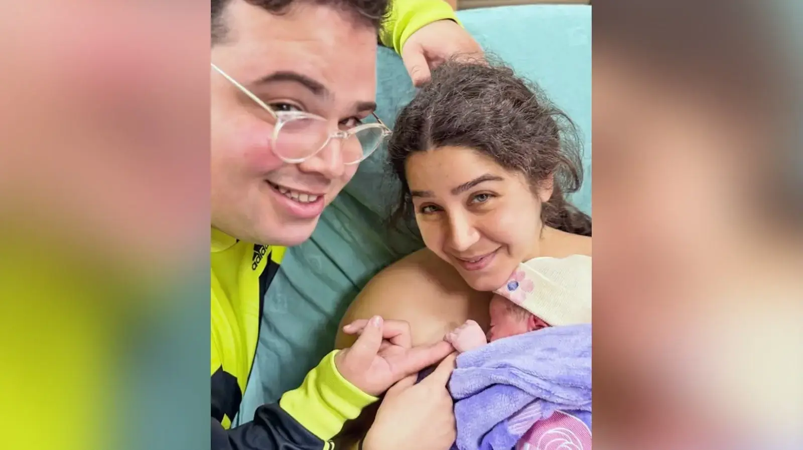 אוראל צברי, אשתו סיון תם ובנם לאחר הלידה