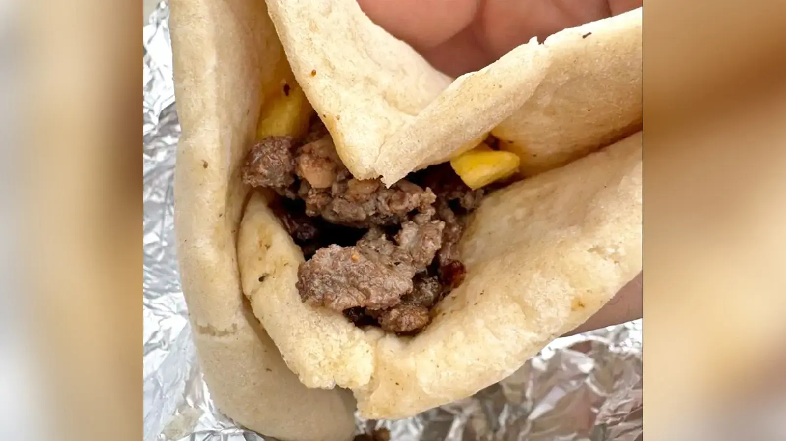 שווארמה מפתיעה. אל אף בשרים