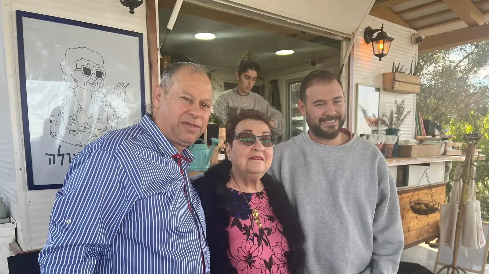 עגלת הקפה "גאולה" חוזרת לפעילות