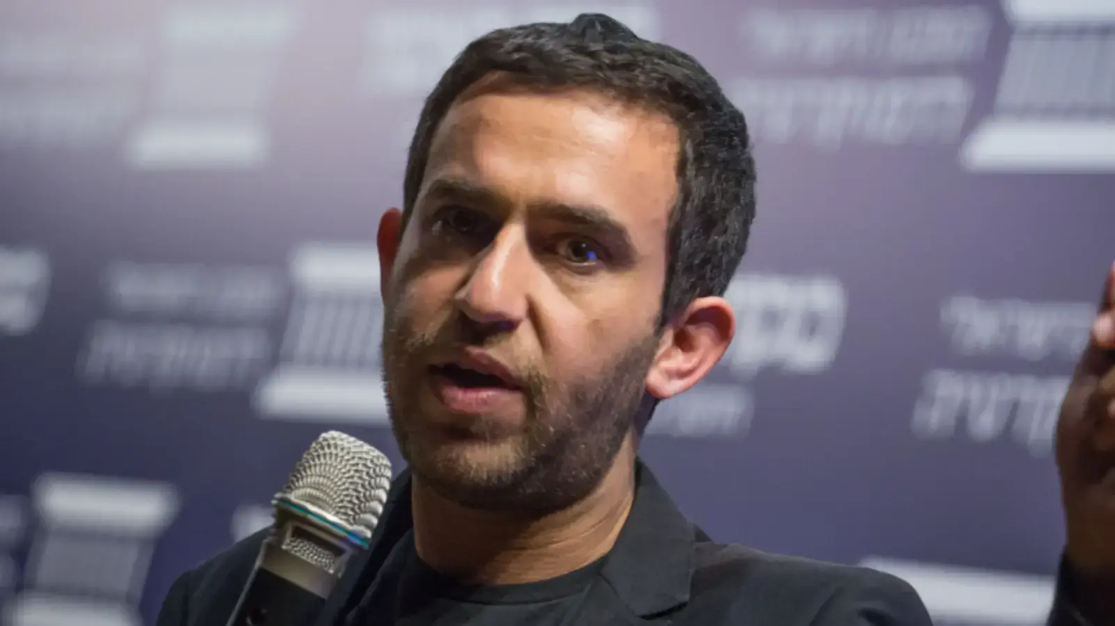 עקיבא נוביק