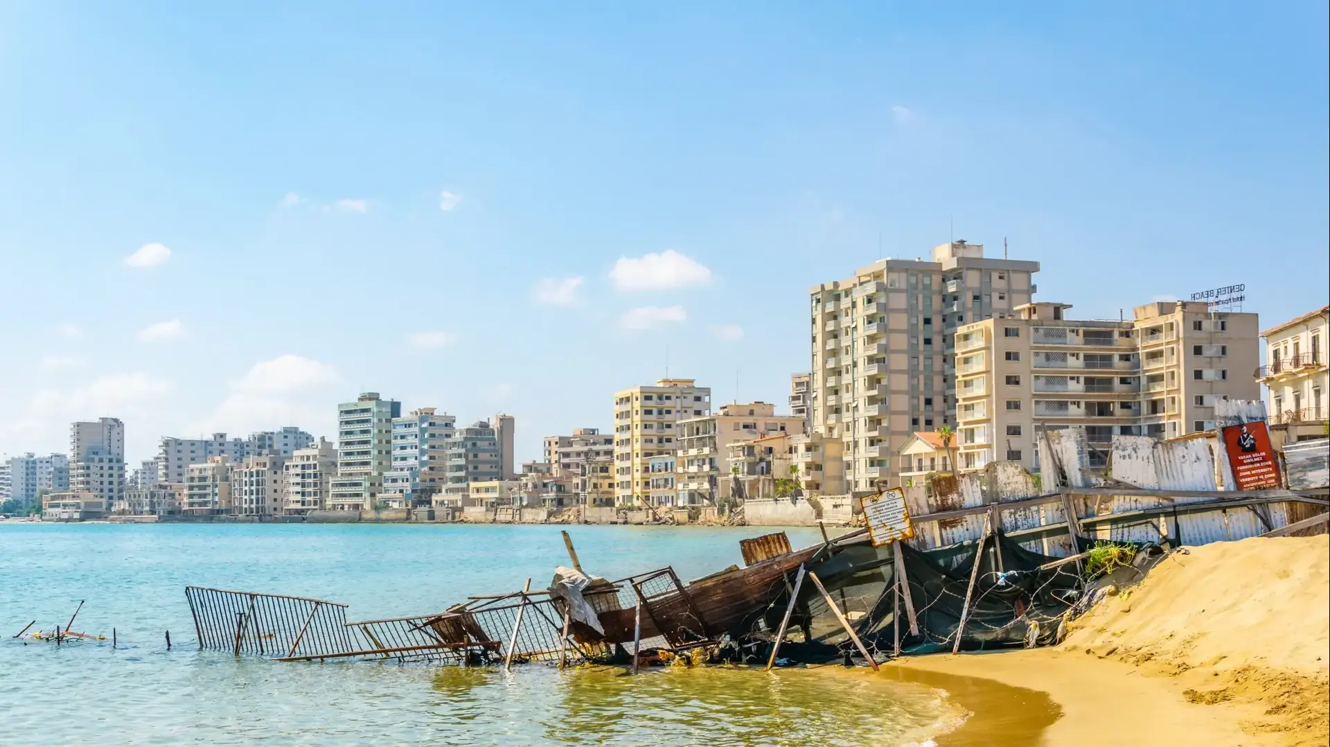 העיר הנטושה ורושה בקפריסין