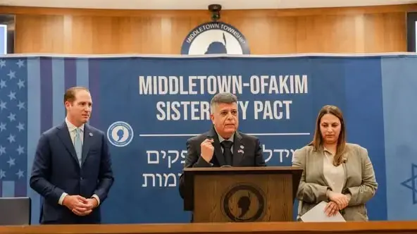 נחתם הסכם ערים תאומות בין אופקים למידלטאון, ניו ג'רזי