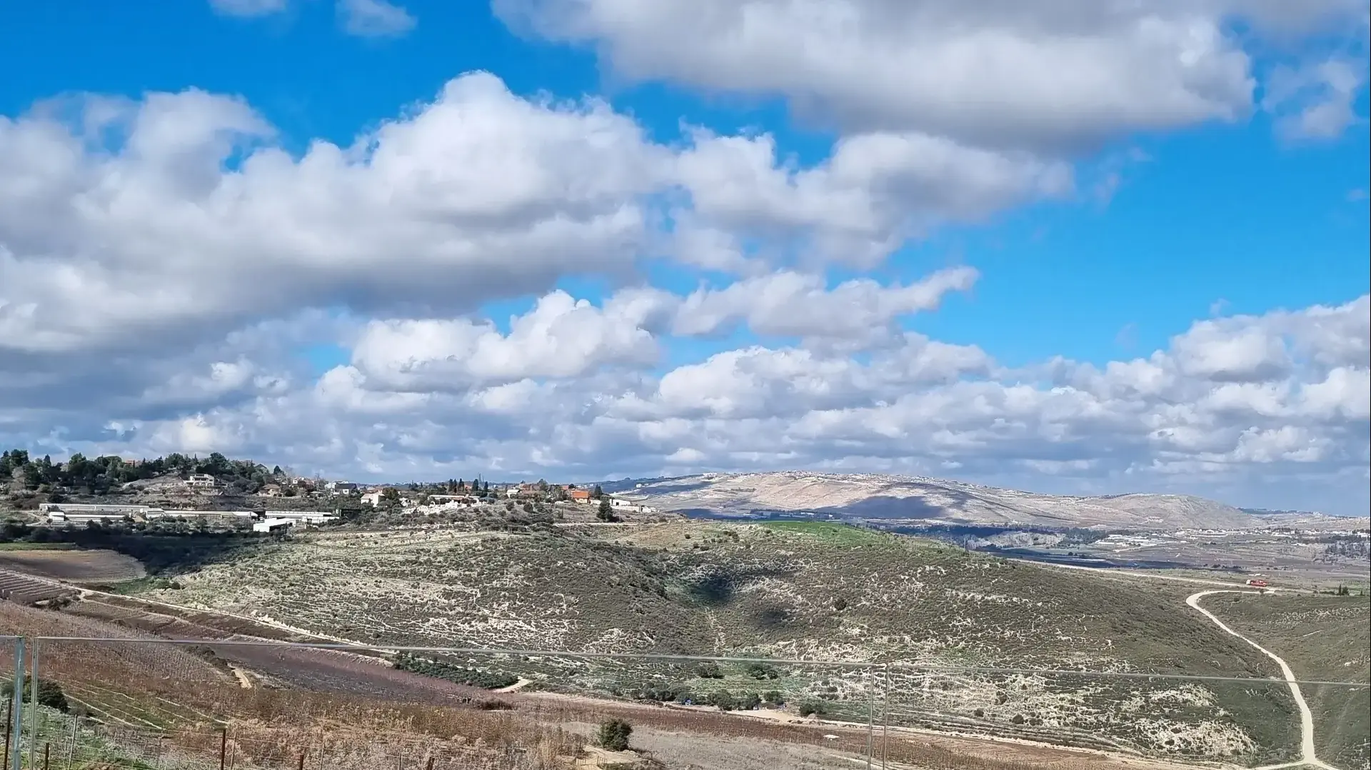 יקב רקנאטי, הנוף ממרפסת מרכז המבקרים