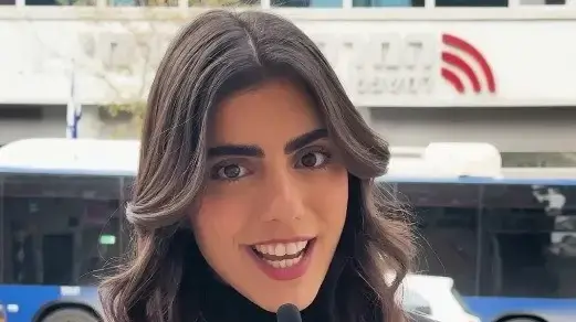 נועה אסטלג'נוב בקמפיין האביב של המכללה למשפט ועסקים. נועה אסטלג'נוב בקמפיין האביב של המכללה למשפט ועסקים.