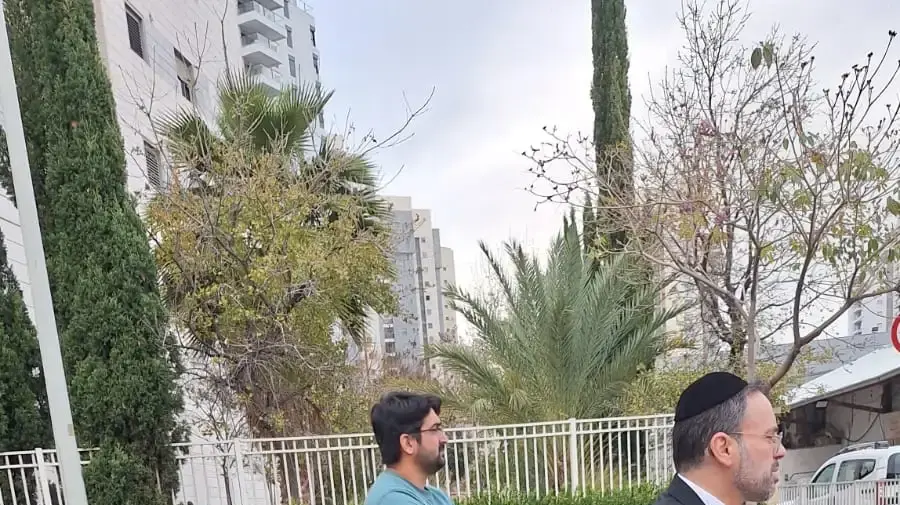 שר הבריאות, אוריאל בוסו בזירת האירוע בפתח תקווה